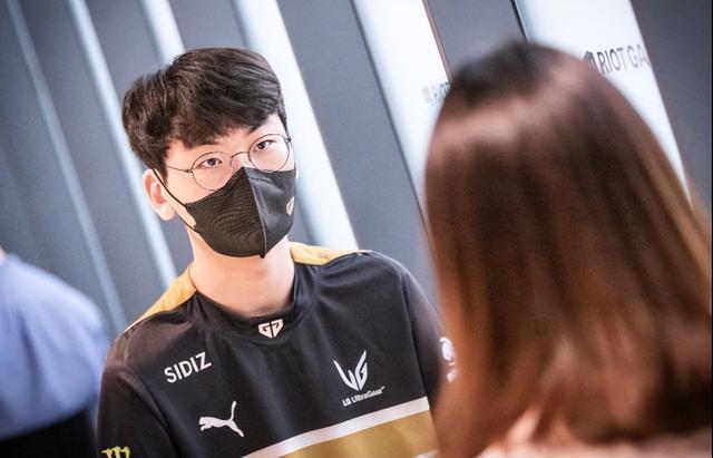 越来越充满 越来越充满