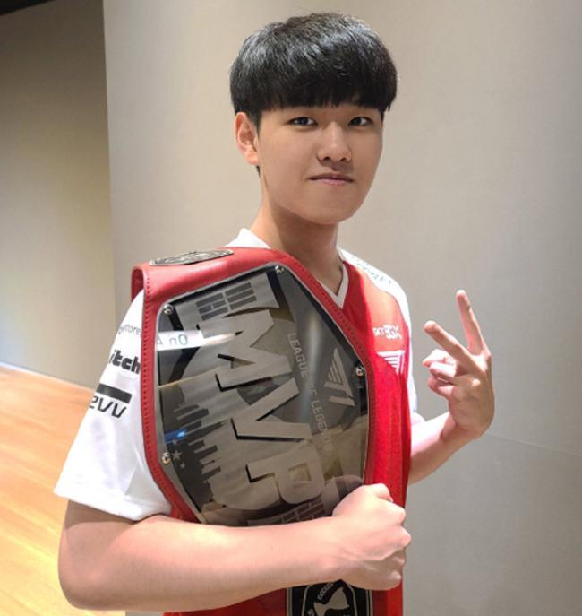 另一例是上 另一例是上